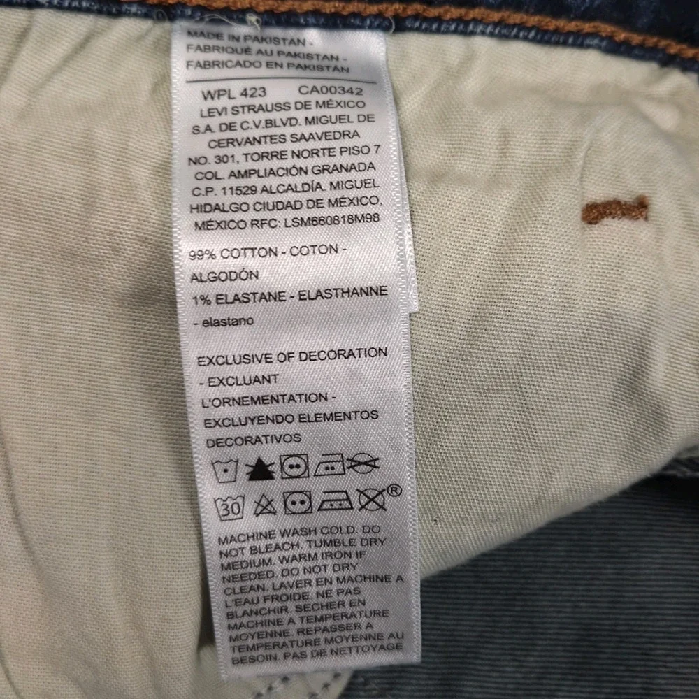 Signature by Levi Strauss Gold Athletic  Mens 36x32 Blue Jeans Measures 37×32